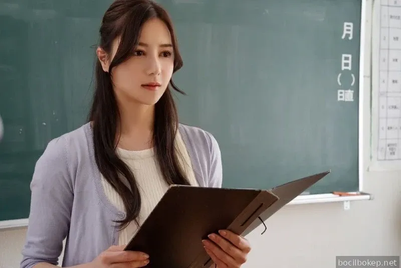 Murid nakal itu memperkosa guru cantik itu