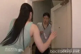 Seorang pelacur memasang jebakan untuk tetangganya Yui Kawagoe