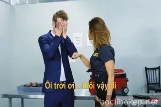 Jangan bercanda dengan wanita keamanan bandara Vietsub