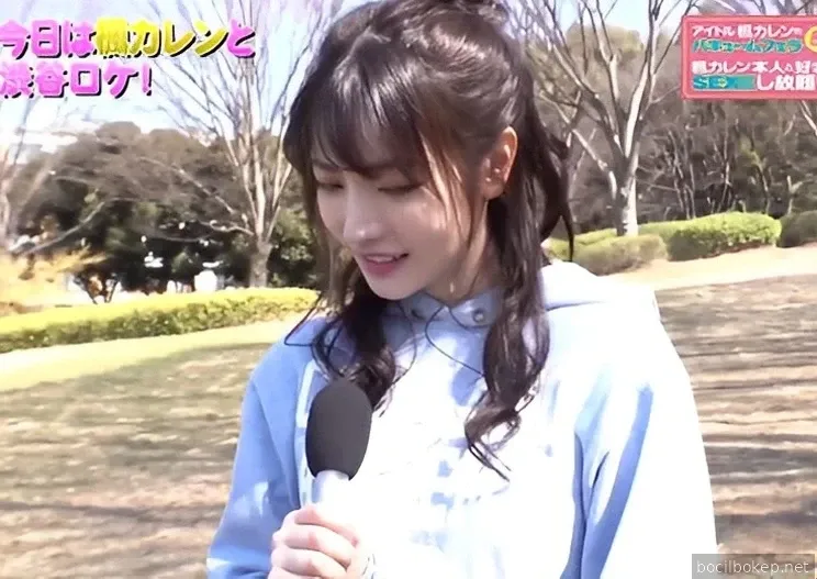 Pertunjukan permainan yang menantang dengan gadis cantik Karen Kaede