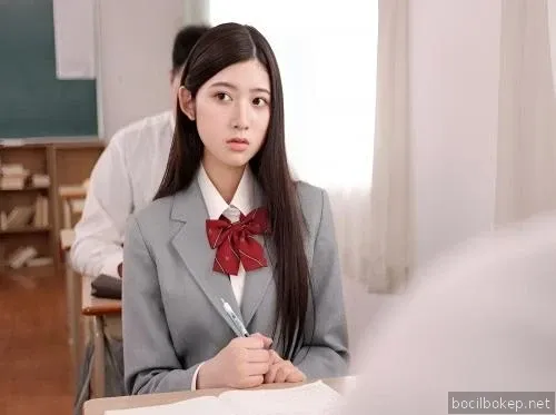 CAWD-542 Siswa perempuan itu naik kereta sendirian dan berakhir